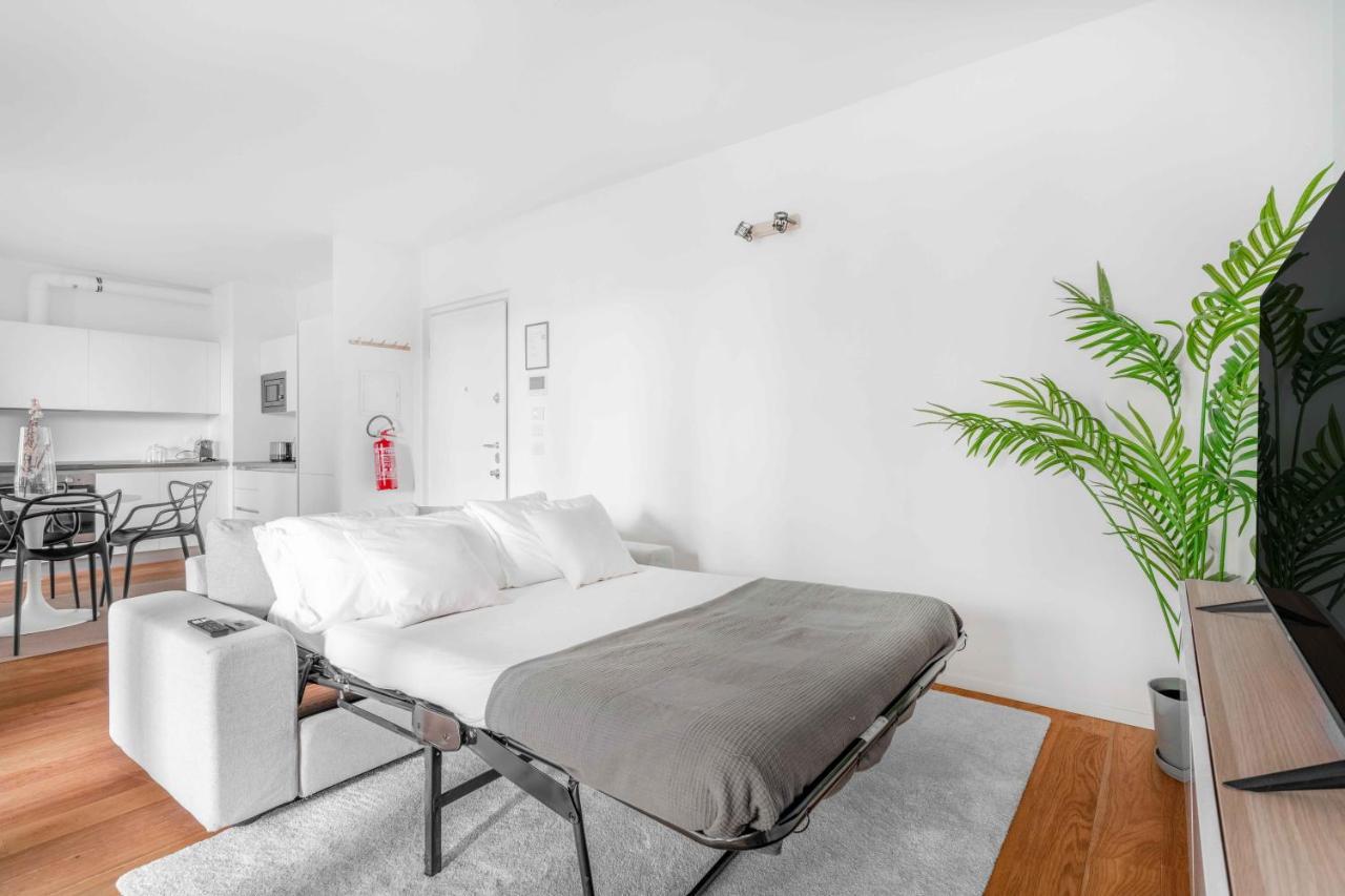 Modern With Terrace & Garage By Ndp Rent Leilighet Milano Eksteriør bilde